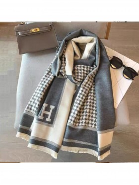 Houndstooth Print Blanket Scarf 